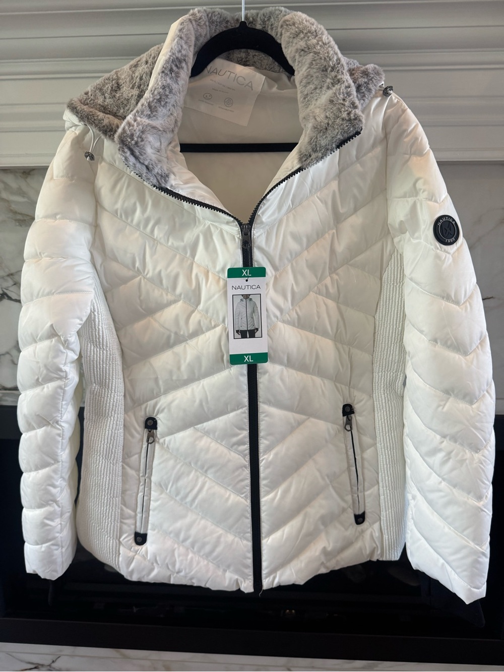 Nautica Women's White Quilted Puffer Jacket with Gray Faux Fur Collar